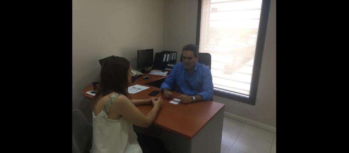 Asesoran a empresas para que contraten a vecinos de Lomas