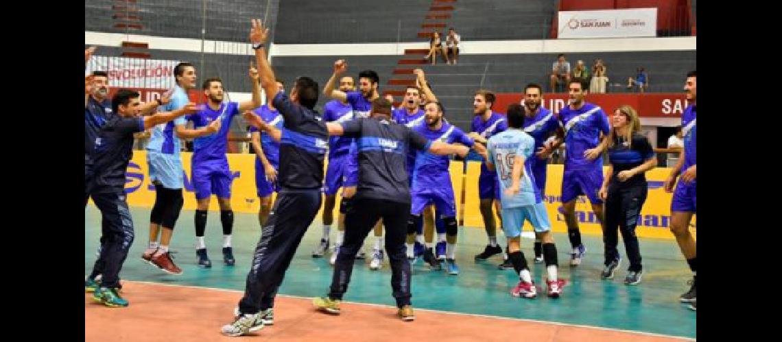 Lomas Voacuteley volveraacute a jugar el Sudamericano de Clubes