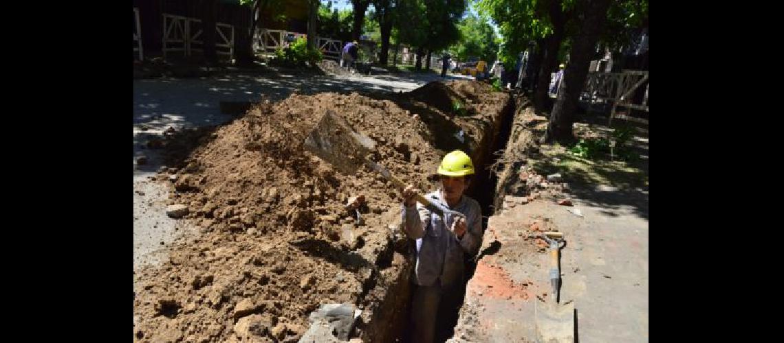 Avanza la red de agua potable en Echeverriacutea