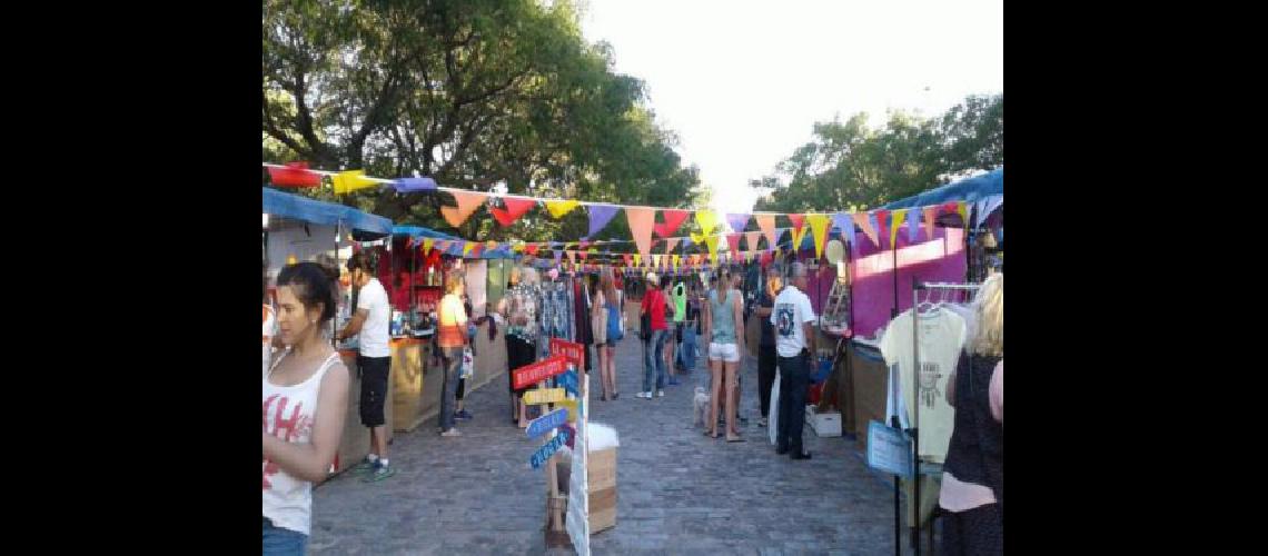 Cerroacute con eacutexito el antildeo del Mercado de Emprendedores