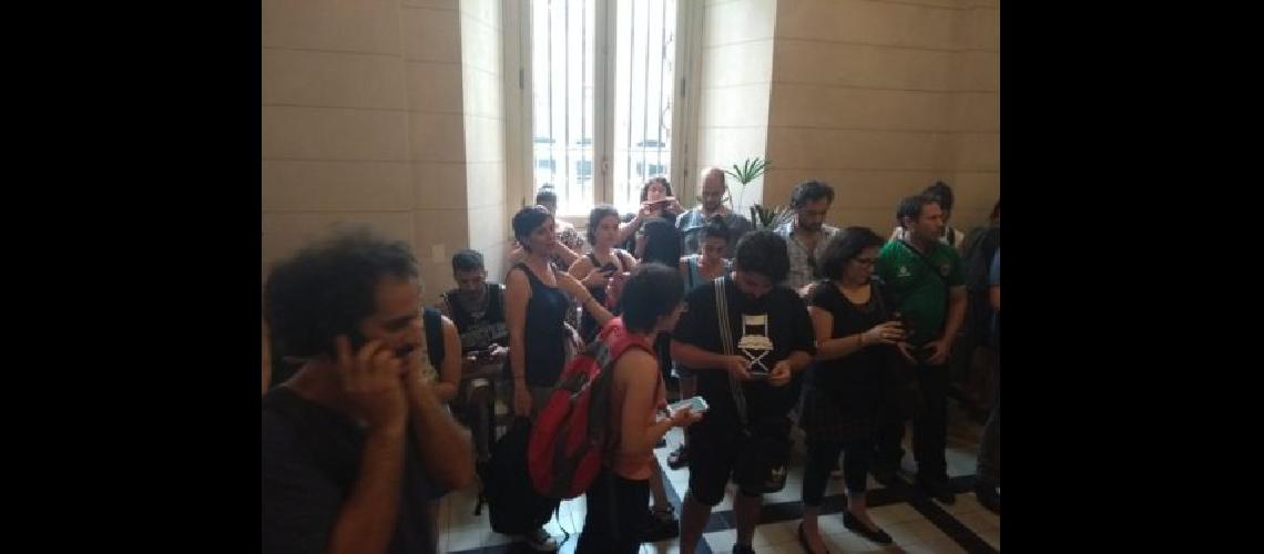 El CCK tomado por trabajadores