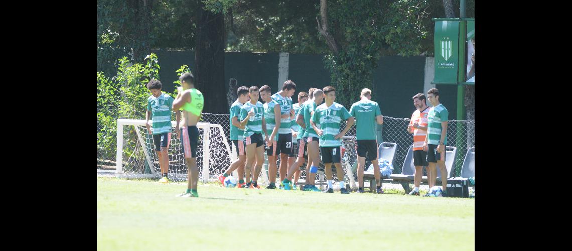 Banfield retrasa el regreso al trabajo