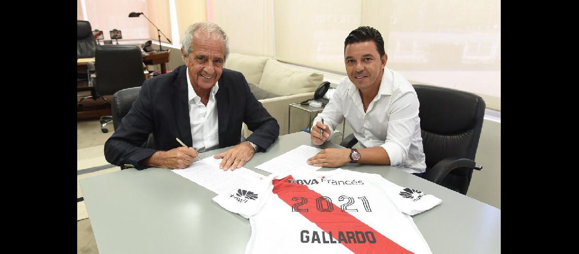 Gallardo renovoacute su contrato con River