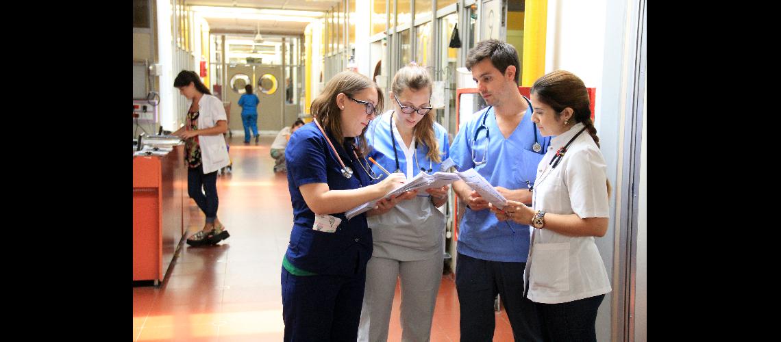 El Hospital Garrahan realizoacute 34 cirugiacuteas de alta complejidad por diacutea en 2017