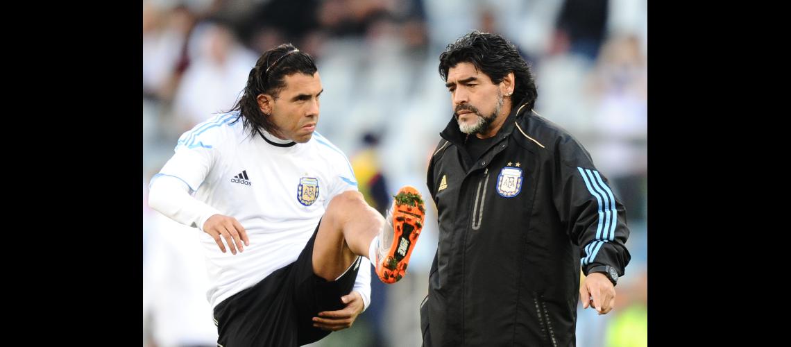 Maradona bancoacute a Tevez por su regreso a Boca