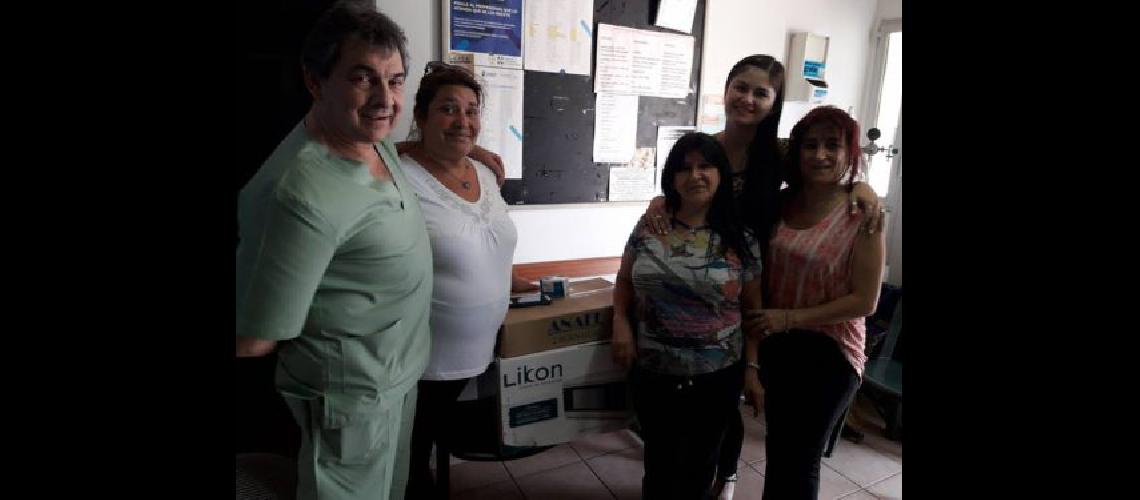 Entregan materiales a unidades sanitarias