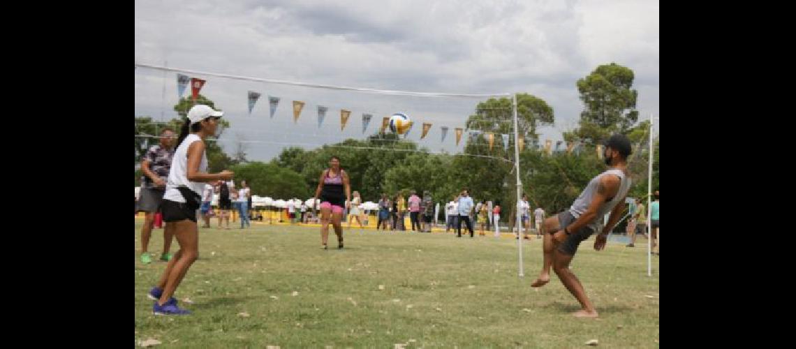 Lanuacutes ya tiene su propia playa