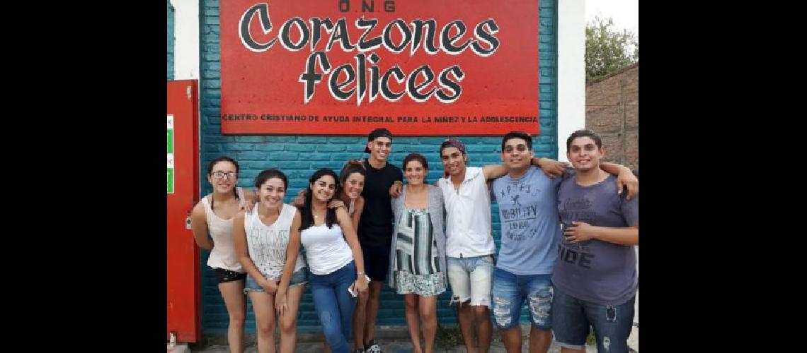 Piden colaboracioacuten para que 100 chicos vayan de camping