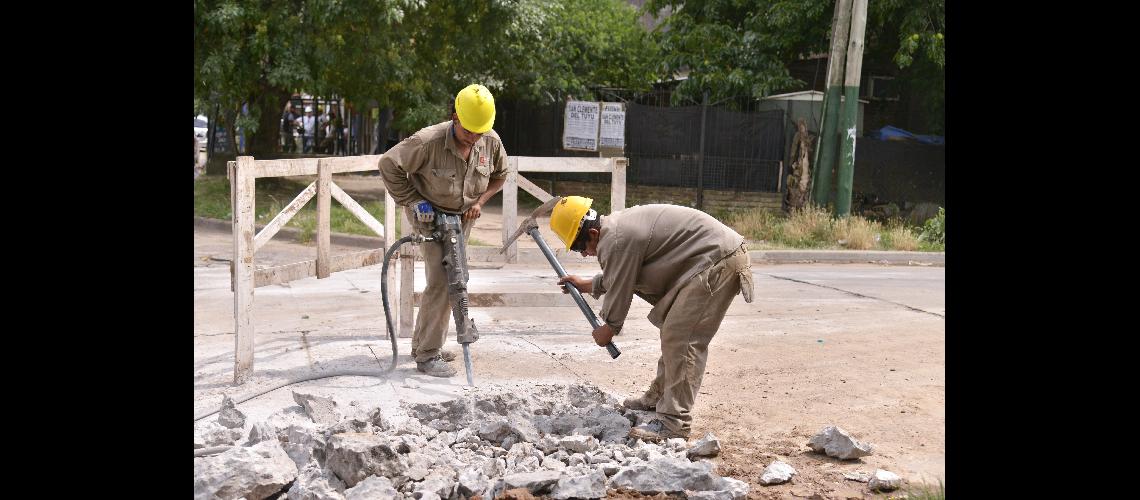 Continuacutea la construccioacuten de la red de agua potable