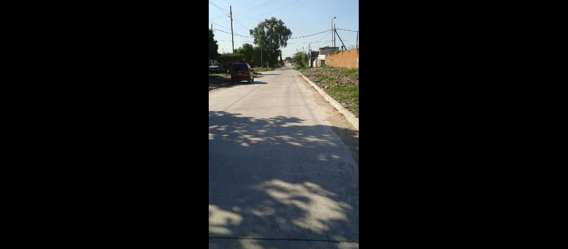 El Municipio de Lomas extiende a maacutes cuadras las tareas de asfalto