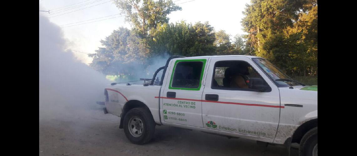 Intensifican la fumigacioacuten en barrios de Echeverriacutea