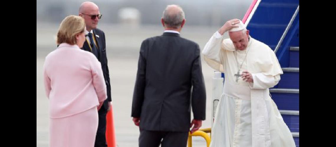 El Papa ya estaacute en Lima y se prepara para el encuentro con pueblos originarios