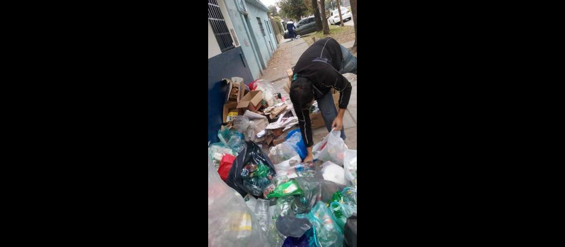 Jornada de reciclado y colecta de firmas