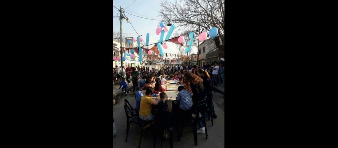 Llega la uacuteltima caravana de los Reyes Magos en La Perla