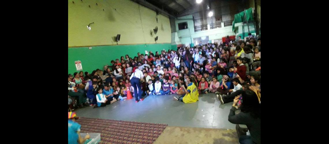 Los Reyes Magos en un festejo solidario