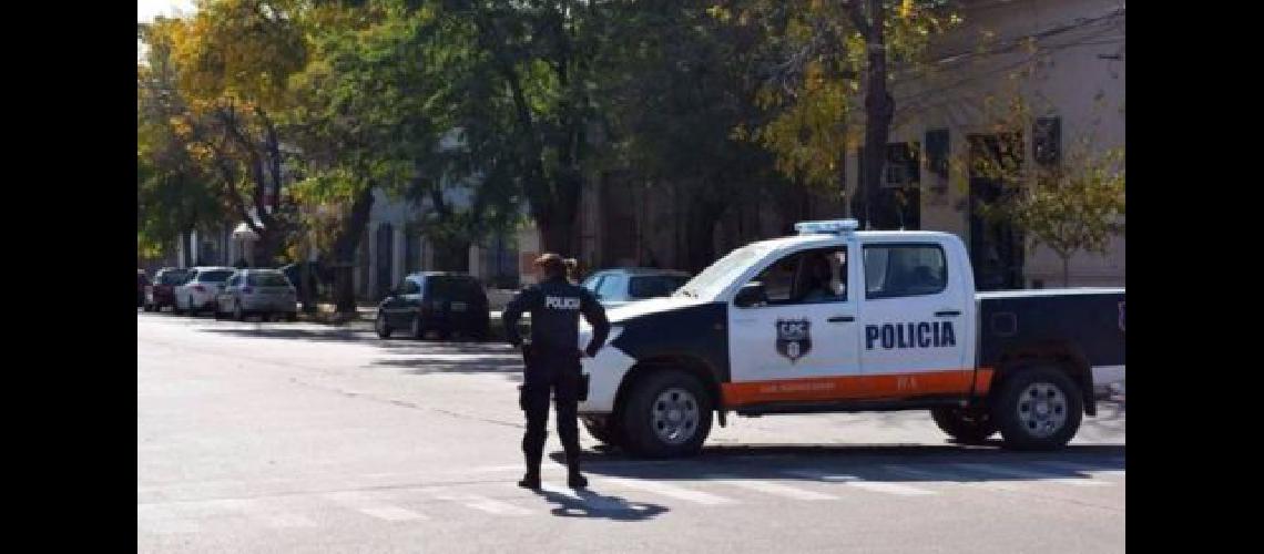 Maacutes de dos mil policiacuteas estaacuten acusados de violencia de geacutenero