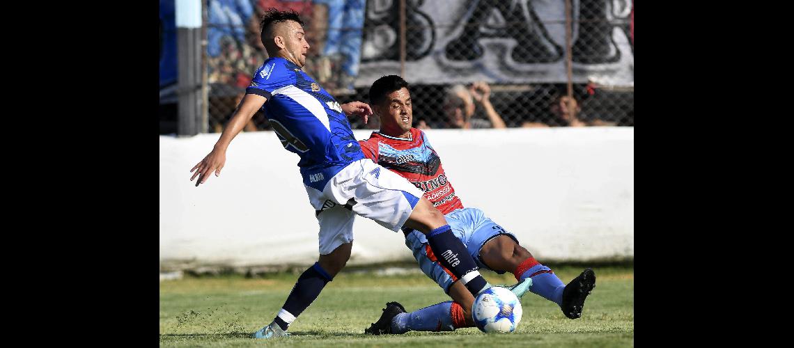 Brown volvioacute con una derrota