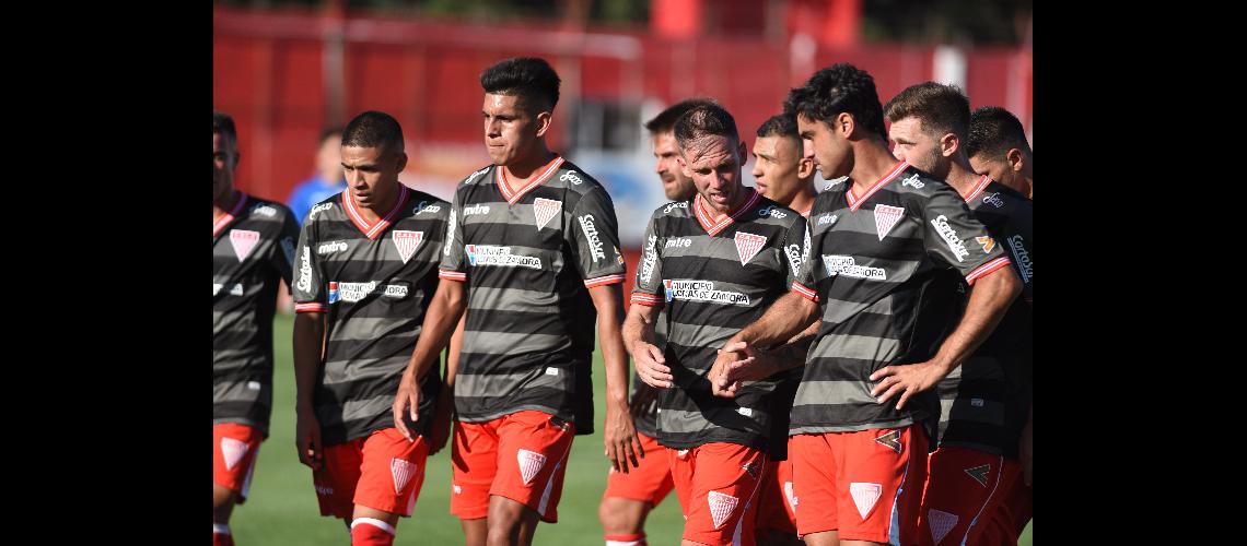 Los Andes juega en Tucumaacuten por el pase a la Copa Argentina