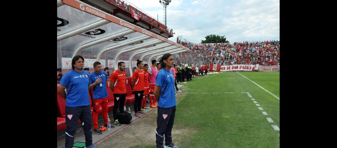 Para Lobos a Los Andes le faltoacute juego
