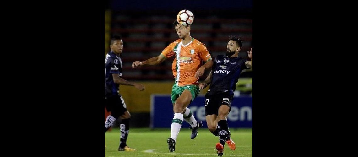 En tiempo cumplido Banfield logroacute el gol de la clasificacioacuten