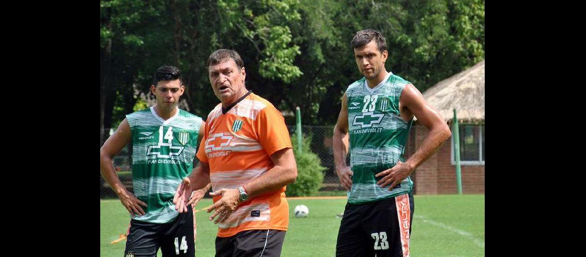 Con la cabeza en la Copa Banfield apuesta por la rotacioacuten