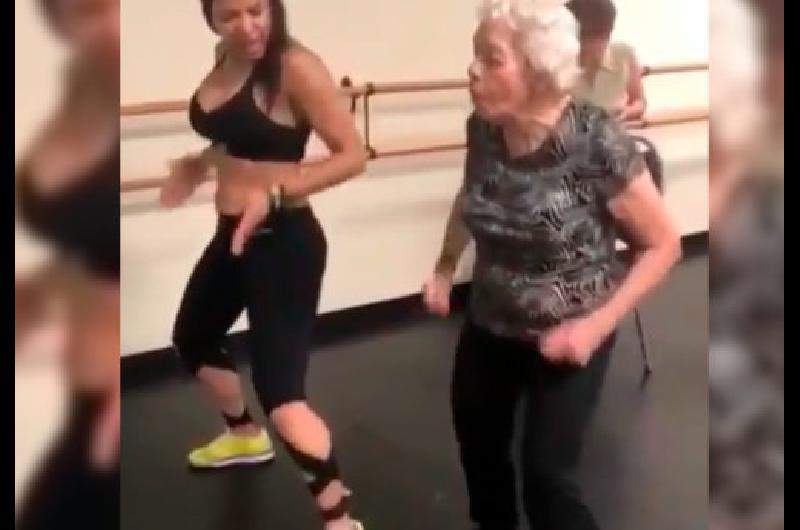 Una abuela de 90 antildeos baila el uacuteltimo eacutexito de Daddy Yankee