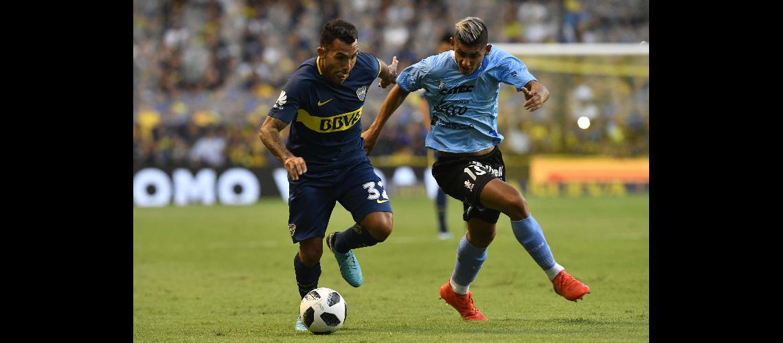 Temperley le dio un susto al puntero en La Bombonera