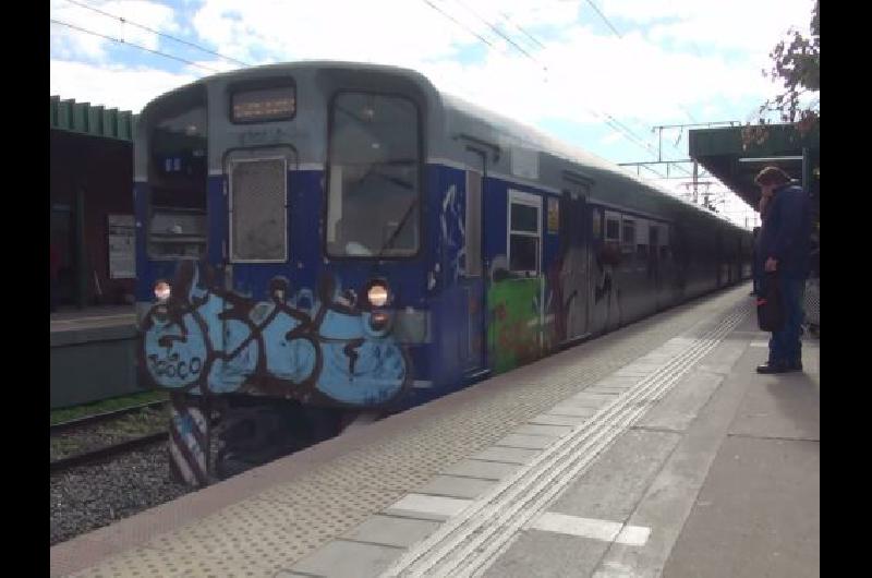 El Jaguumlel- con un video reclaman que en la estacioacuten de tren no hay rampas de acceso para discapacitados