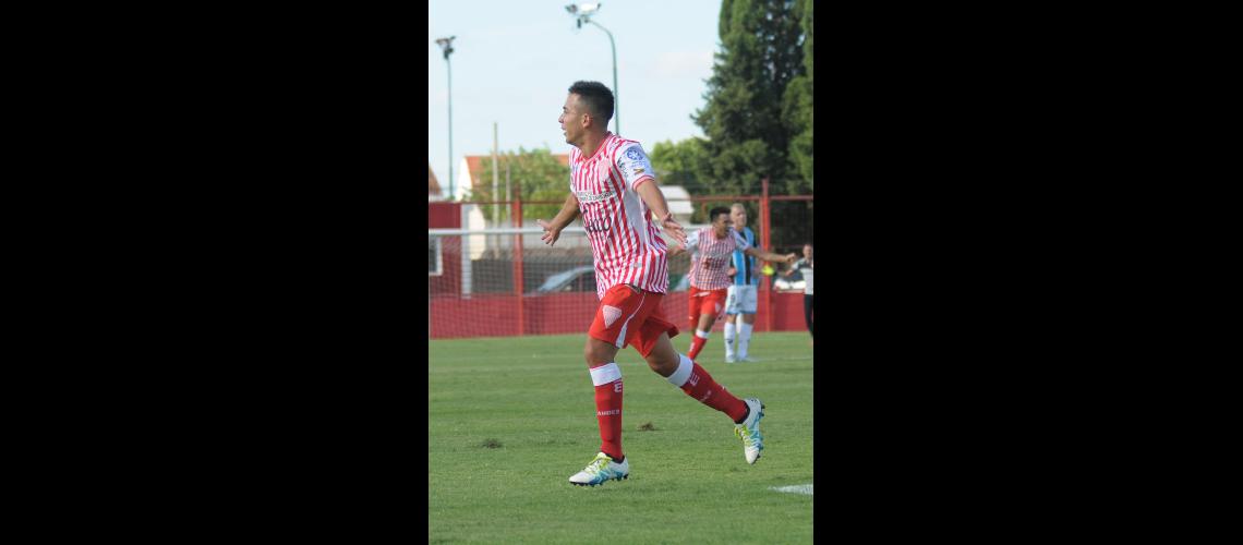 Carlos Espiacutenola- ldquoHice el gol que siempre sontildeeacuterdquo