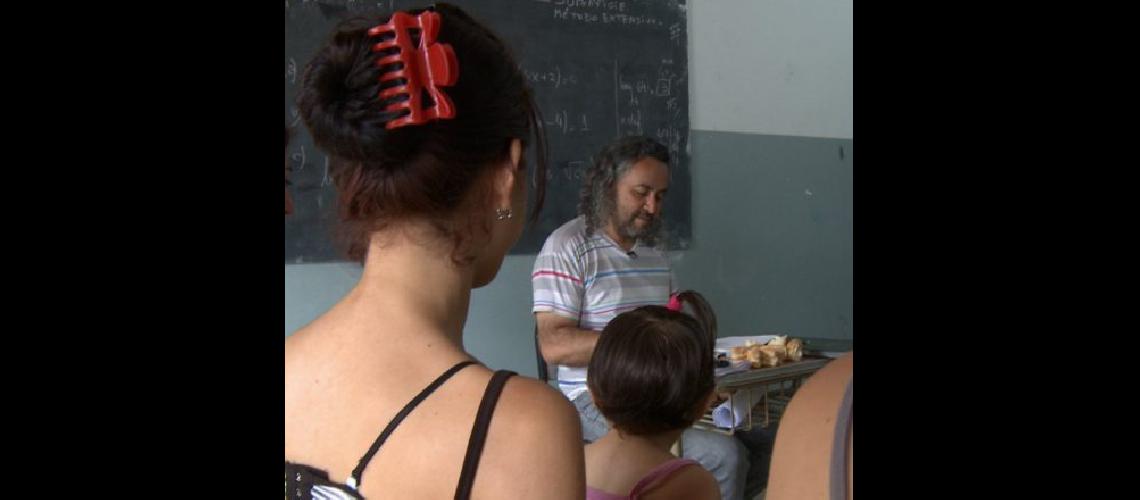 ldquoEn el umbralrdquo centrado en la Escuela Ndeg23 de Lomas