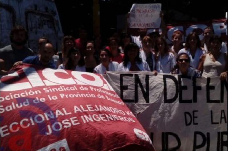 Meacutedicos bonaerenses se suman a la Jornada Nacional de Lucha contra los despidos