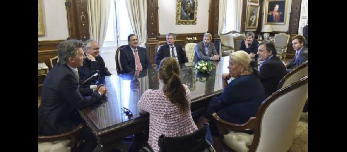 Macri se reuacutene con legisladores y se prepara para iniciar las sesiones ordinarias