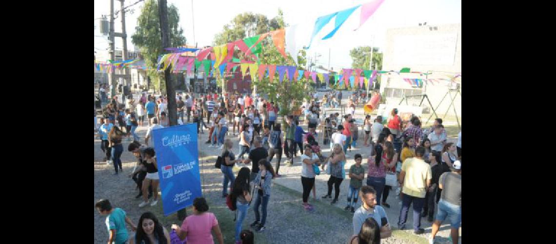 El Centro Cultural Fiorito celebroacute con los vecinos su tercer aniversario