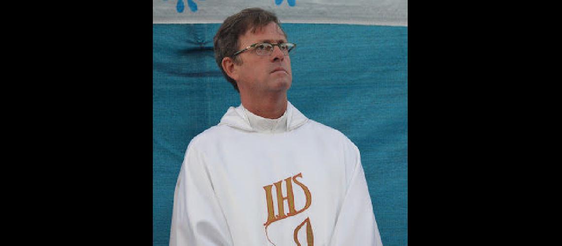 Reciben en la Catedral de Lomas a un nuevo obispo auxiliar
