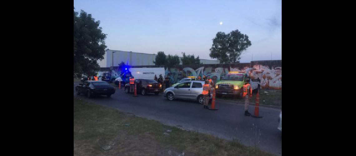 Lomas despliega operativos de traacutensito junto a Quilmes y Lanuacutes