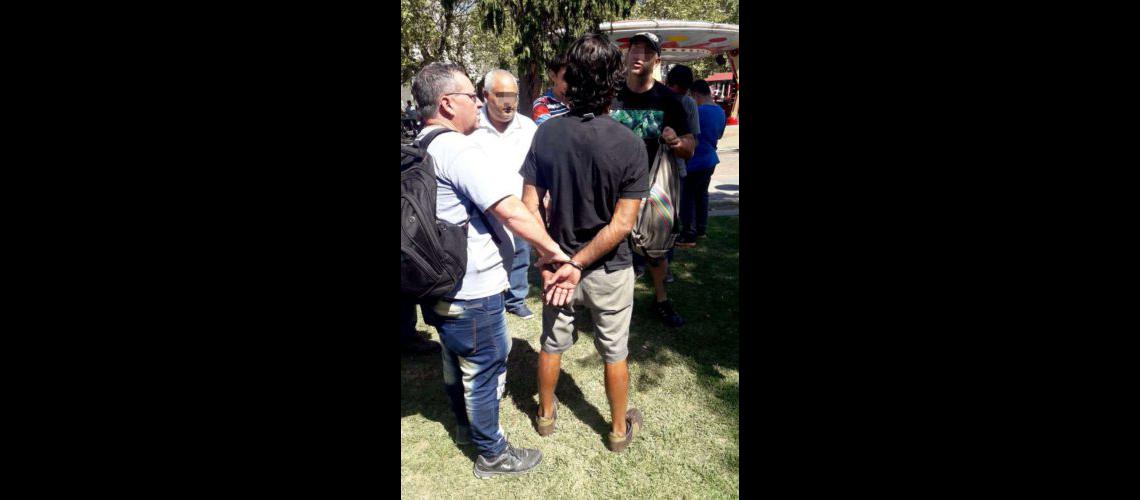 Estuvo proacutefugo un antildeo y lo detuvieron