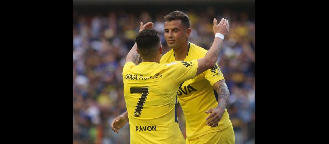 Sin Carlos Tevez Boca quiere tomar maacutes distancia en la cima