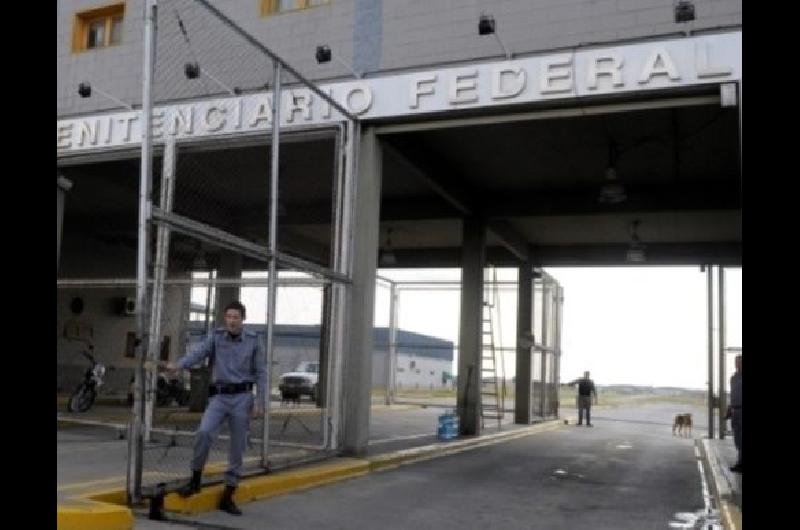 El Gobierno sugirioacute liberar a 500 presos para hacer lugar en las caacuterceles