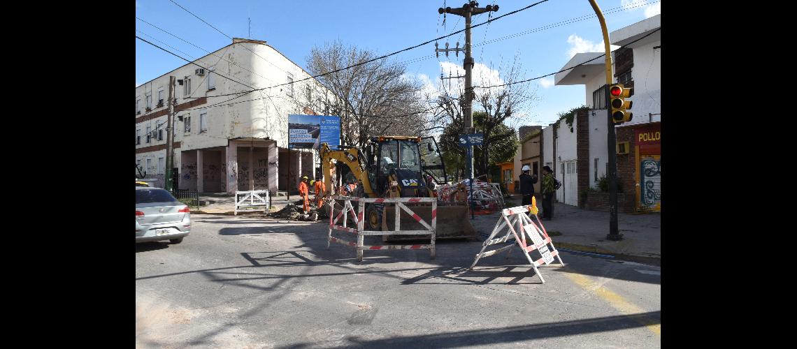 Turdera- luego de los reclamos AySA habilitoacute el servicio de cloacas