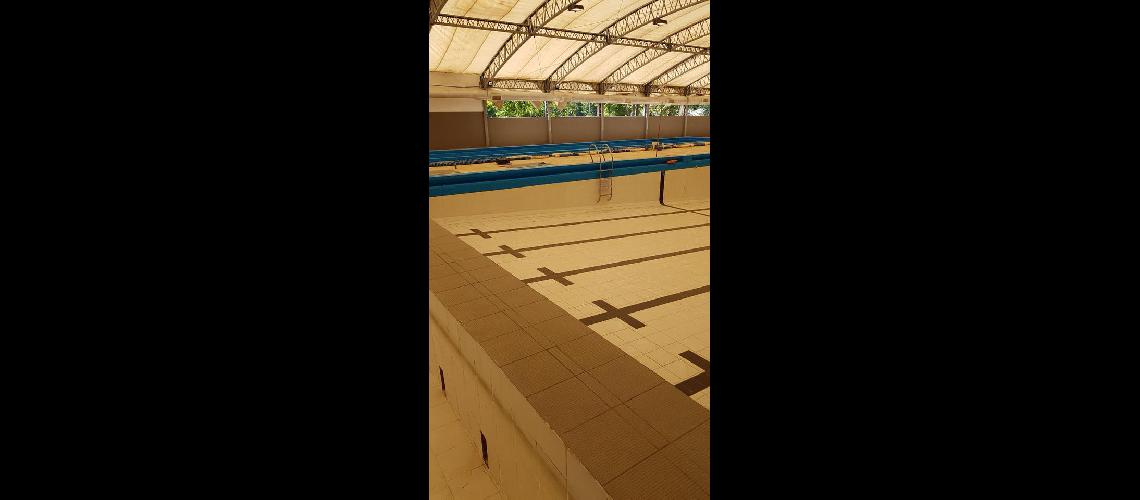 Los vestuarios del natatorio del Parque estaacuten casi listos