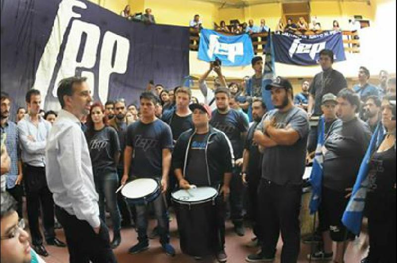 Gustavo Naoacuten fue electo Decano de Sociales
