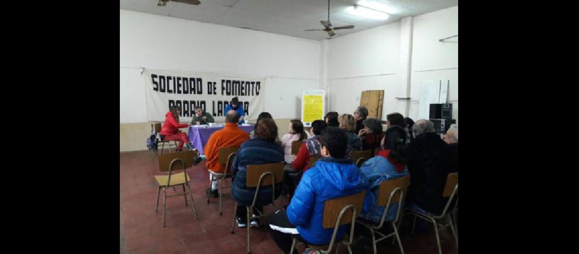 Actividades en la Sociedad de Fomento Barrio Laprida de Lomas