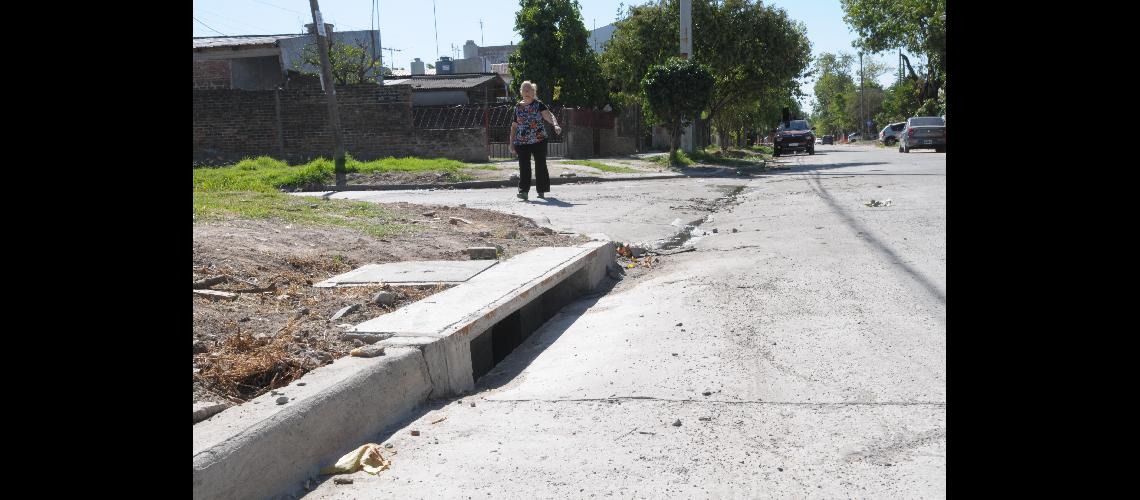 Tras la obra hiacutedrica y los asfaltos abrieron al traacutensito Las Tropas