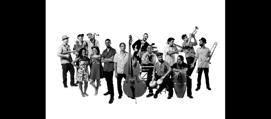 Una noche de mambo y cha-cha-cha en Lomas