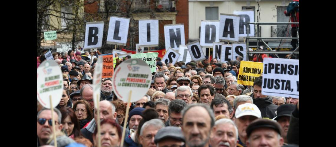 Protestas por las jubilaciones en Espantildea