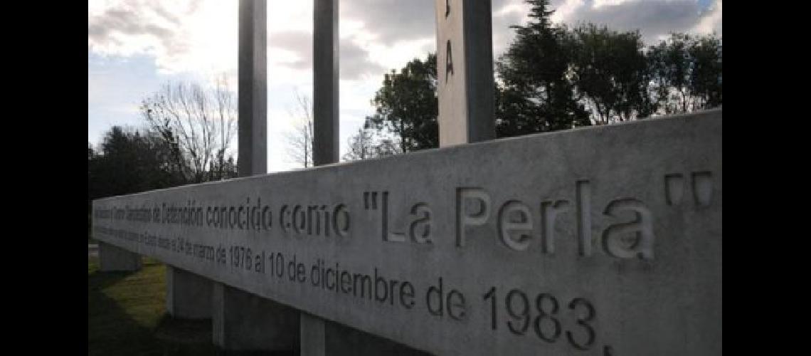 La Legislatura de Coacuterdoba sesionoacute en el excentro clandestino La Perla