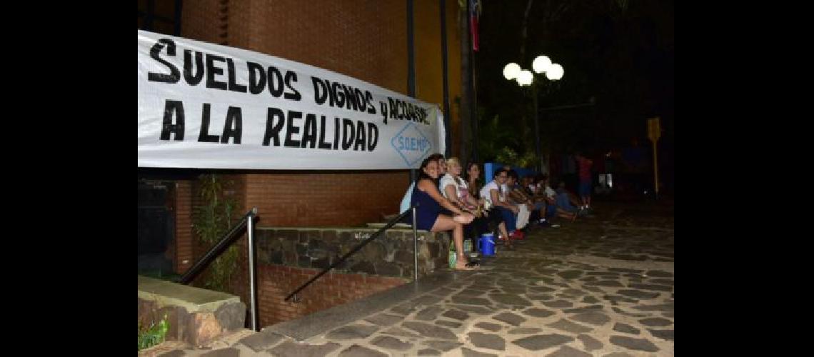Estaacute insatisfecha con su sueldo el 625-en-porciento- de la gente