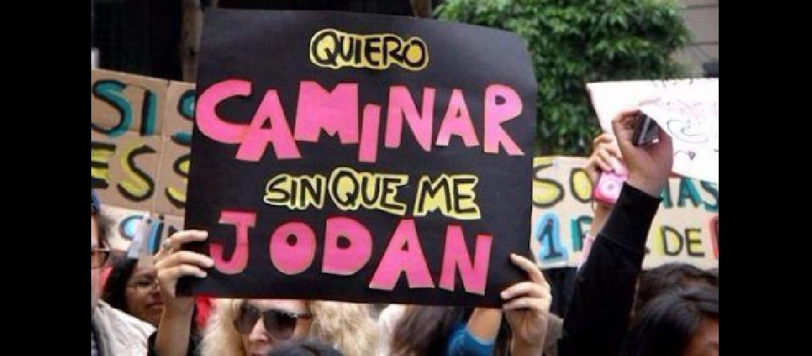 Acoso callejero- tres denuncias por semana en la Ciudad
