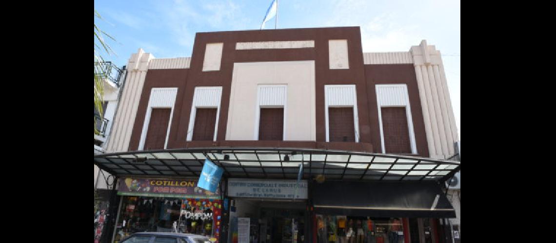 Ciclo de Grandes Conciertos en el Centro Comercial de Lanuacutes