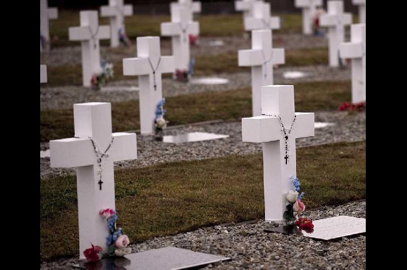 Emotivo homenaje para los soldados caiacutedos en Malvinas